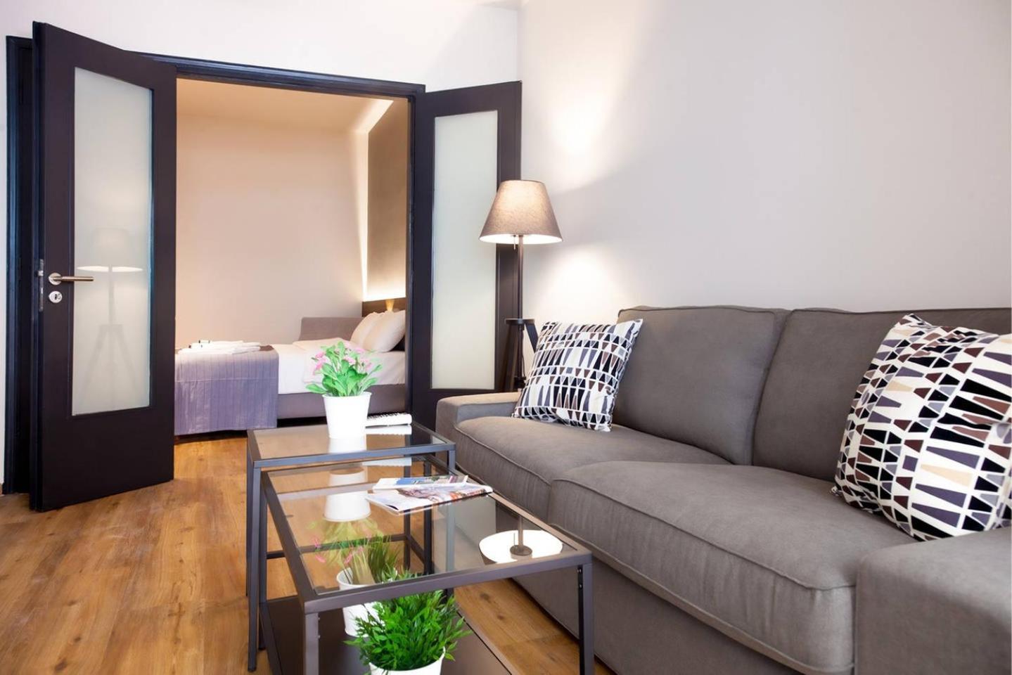 Toni'S Charming Apartment 2Bd, Close Thisseo Metro Athena Bagian luar foto